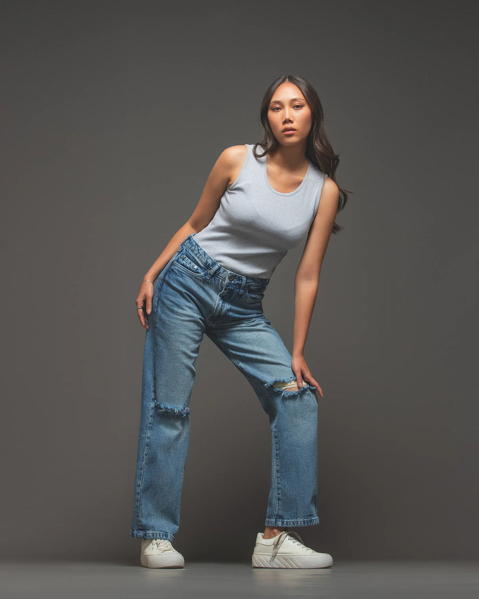 Women straight fit jeans stretched