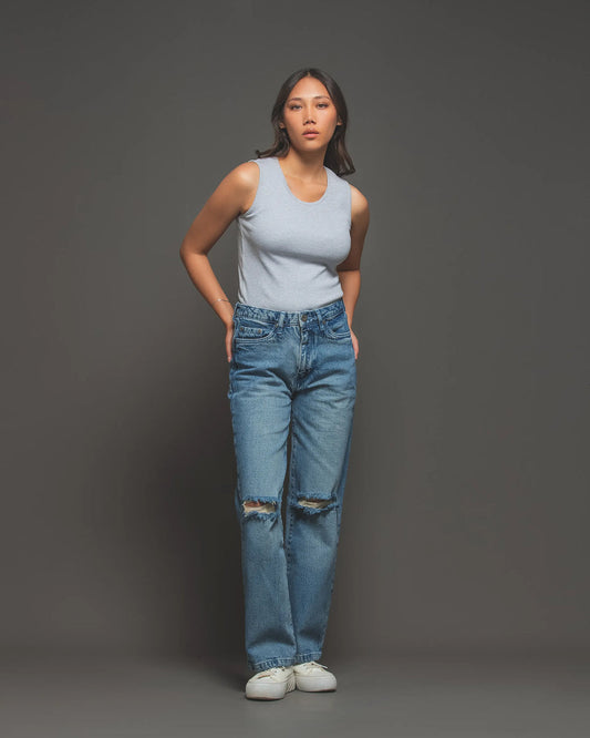 Women straight fit jeans stretched